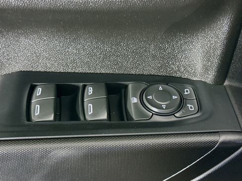 Used 2023 Chevrolet Silverado 1500 Custom RWD image 22