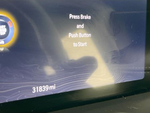Used 2023 Jeep Grand Cherokee Laredo AWD/4WD image 12
