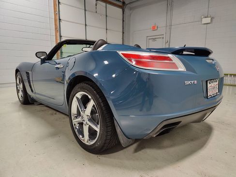 Used 2008 Saturn Sky Red Line image 17