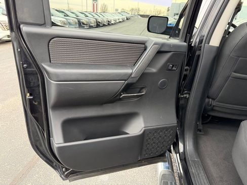 Used 2014 Nissan Titan SV w/ SV Value Truck Package image 15