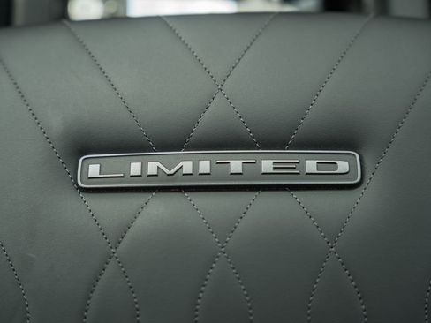New 2026 RAM 2500 Limited AWD/4WD image 31