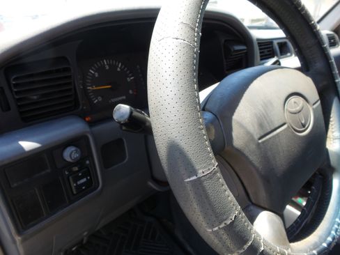 Used 1997 Toyota Land Cruiser AWD/4WD image 31