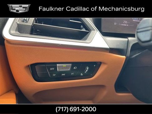 Used 2023 BMW 330i xDrive Sedan w/ Premium Package AWD/4WD image 27