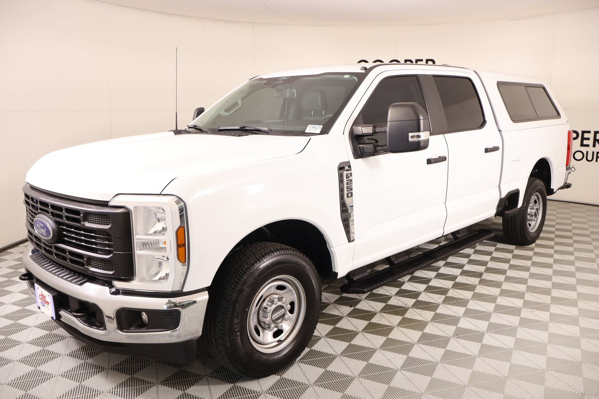 Used 2024 Ford F250 XL w/ XL Chrome Package RWD image 9