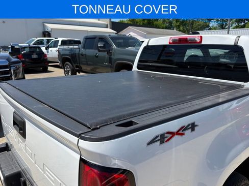 Used 2021 Chevrolet Colorado W/T w/ Custom Special Edition AWD/4WD image 4