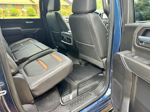 Used 2022 GMC Sierra 2500 AT4 w/ AT4 Premium Plus Package AWD/4WD image 21