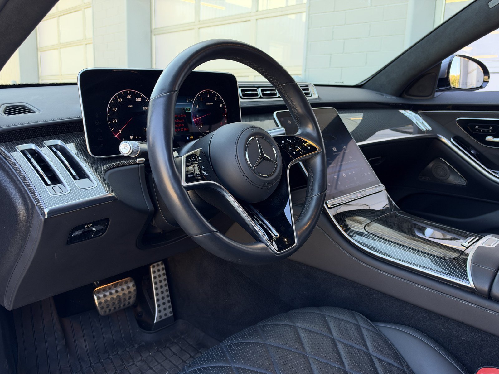 Used 2025 Mercedes-Benz S 580 4MATIC Sedan image 13
