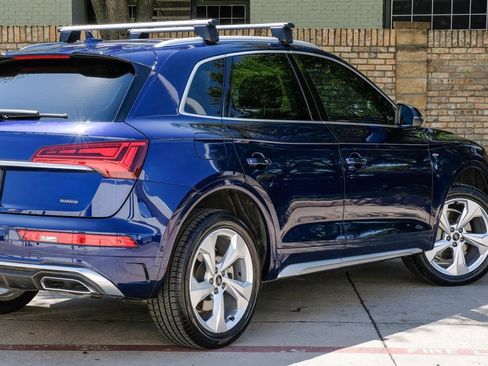 Used 2022 Audi Q5 2.0T Prestige w/ Prestige Package image 17