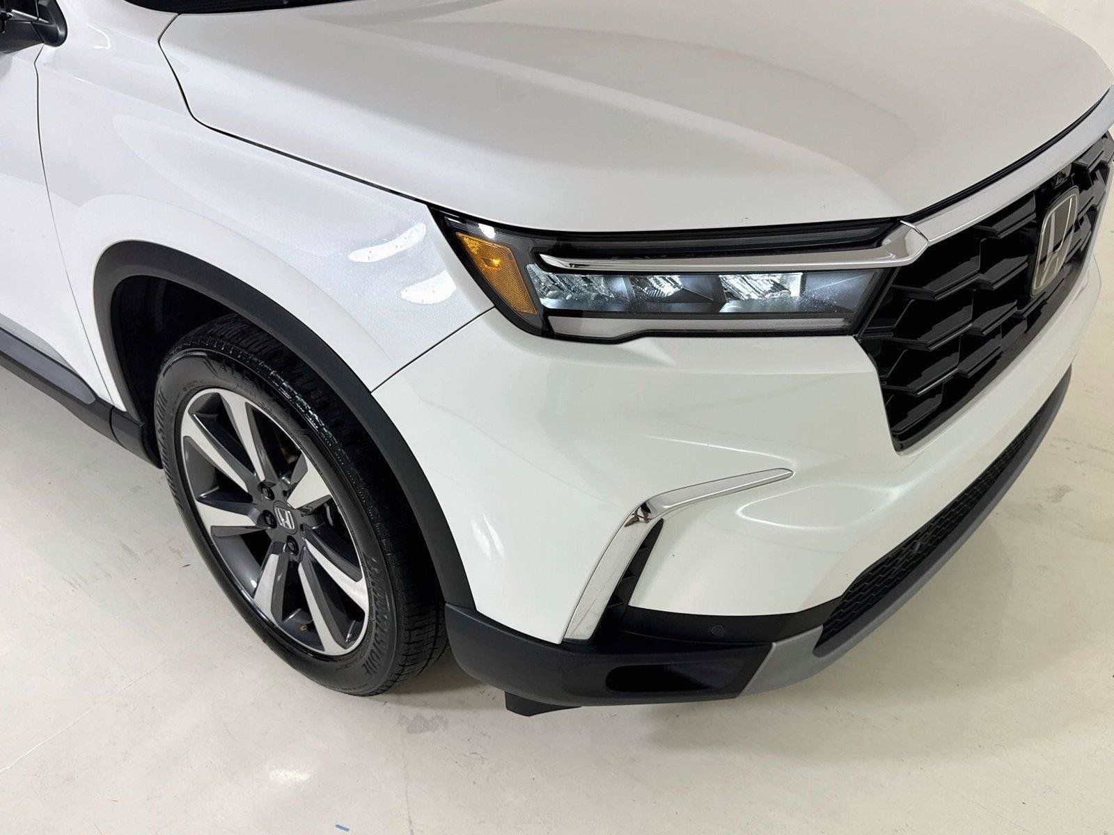 Used 2024 Honda Pilot Elite image 37