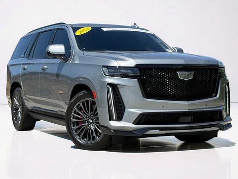 Certified 2024 Cadillac Escalade V w/ LPO, ONYX Package AWD/4WD image 2