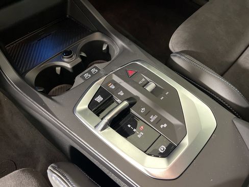 Used 2025 BMW M235i xDrive w/ M Performance Package image 27