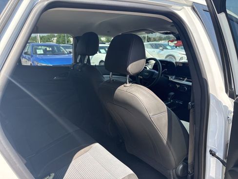 Used 2024 Chevrolet Trax LT FWD image 27