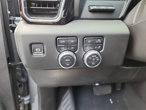 Used 2024 GMC Sierra 1500 Denali w/ Denali Reserve Package image 16