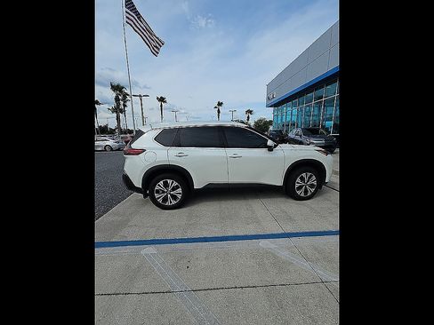 Used 2021 Nissan Rogue SV w/ Premium Package FWD image 25
