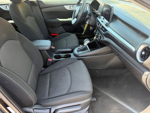 Used 2024 Kia Forte LXS image 30