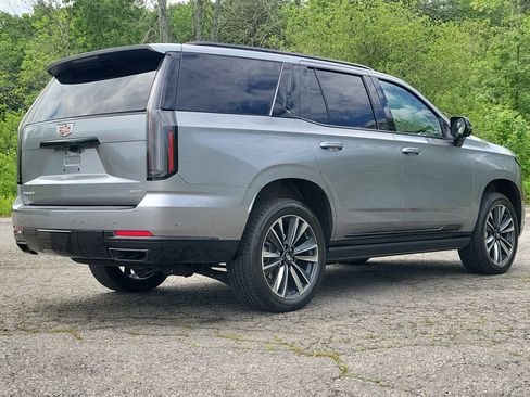 Used 2026 Cadillac Escalade Sport w/ Touring Package AWD/4WD image 5