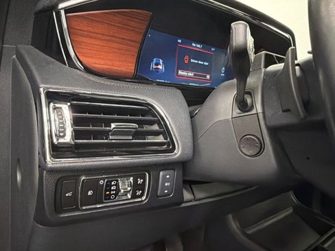 Used 2023 Lincoln Navigator L Reserve AWD/4WD image 37