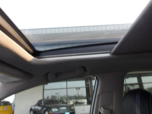 Used 2021 Toyota Camry XSE FWD image 13
