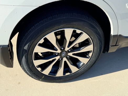 Used 2016 Subaru Outback 2.5i Limited image 13