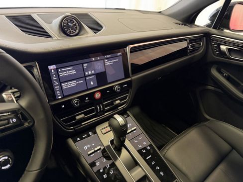 New 2026 Porsche Macan Turbo image 18