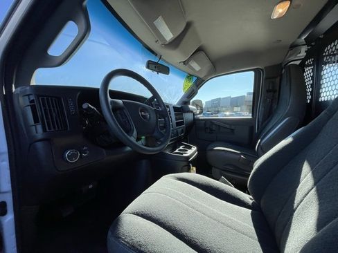 Used 2024 GMC Savana 2500 w/ Driver Convenience Package image 11