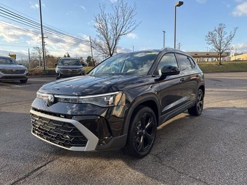 New 2025 Volkswagen Taos SEL image 9