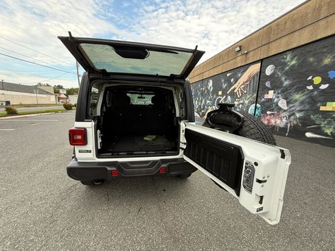 Used 2021 Jeep Wrangler Unlimited Sport AWD/4WD image 40