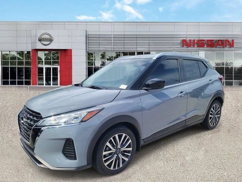 Certified 2023 Nissan Kicks SV FWD image 6