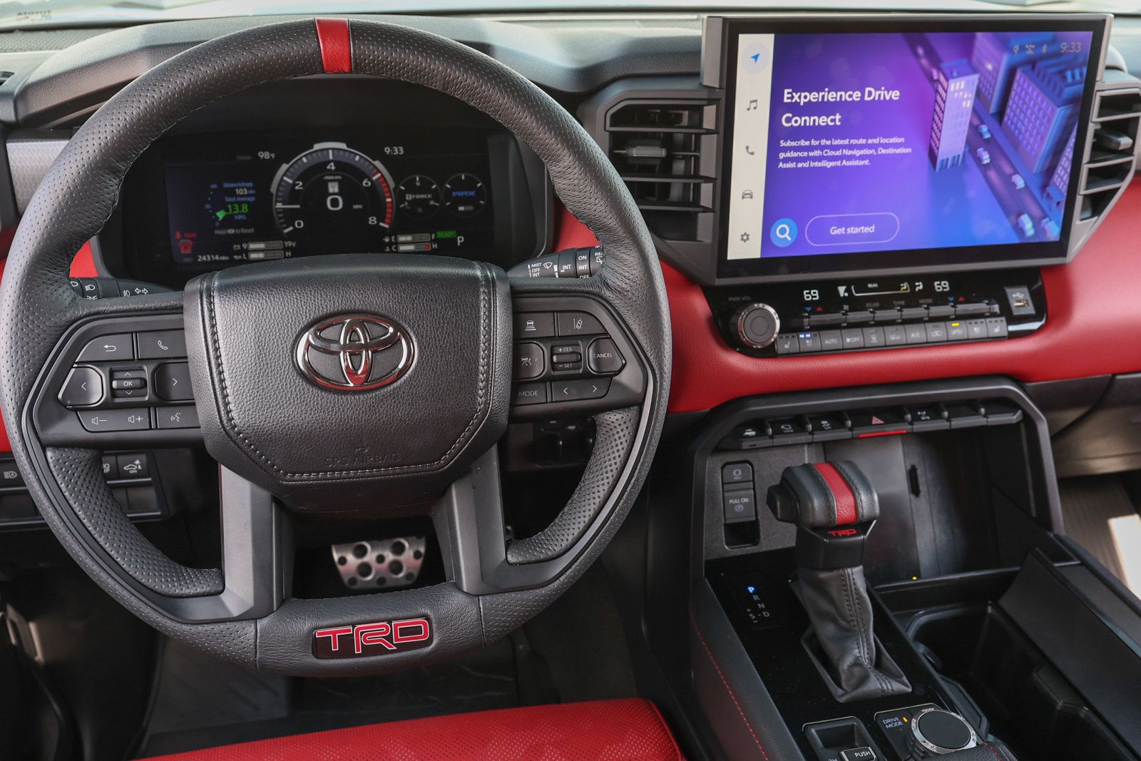 Used 2025 Toyota Sequoia TRD Pro AWD/4WD image 19