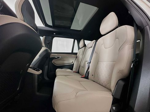 New 2026 Volvo XC90 T8 Plus w/ Protection Package Premier AWD/4WD image 22