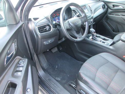 Used 2022 Chevrolet Equinox RS image 13