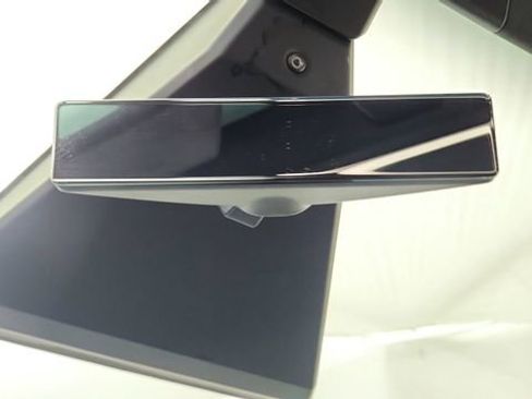 Used 2024 Tesla Cybertruck AWD Crew Cab image 51