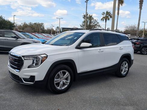 Certified 2024 GMC Terrain SLE w/ Driver Convenience Package image 7