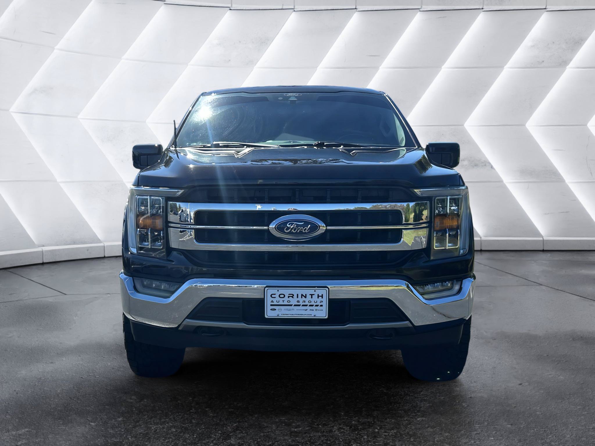 Used 2021 Ford F150 Lariat AWD/4WD image 2