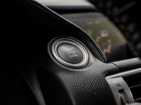 Used 2015 Lexus IS 350 w/ Navigation System Package RWD image 27