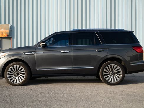 Used 2018 Lincoln Navigator Reserve w/ Technology Package image 6