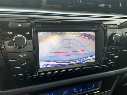 Used 2016 Toyota Corolla S image 25