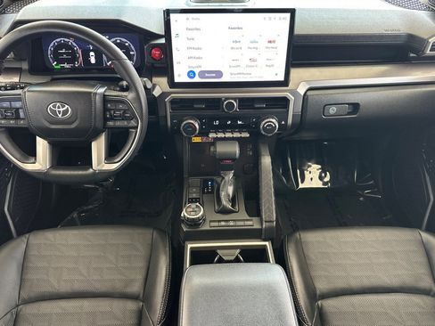 Used 2025 Toyota 4Runner TRD Off-Road Premium AWD/4WD image 14
