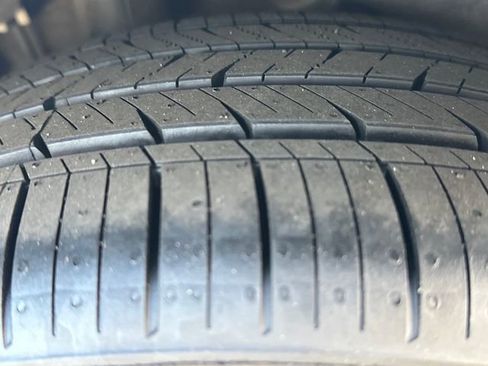 Used 2020 Toyota Camry SE FWD image 24