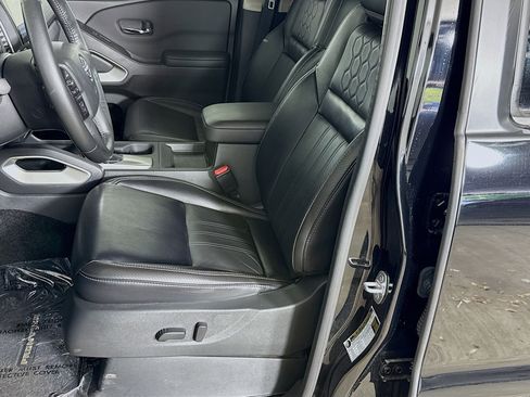 Used 2024 Nissan Frontier SL w/ Technology Package image 22