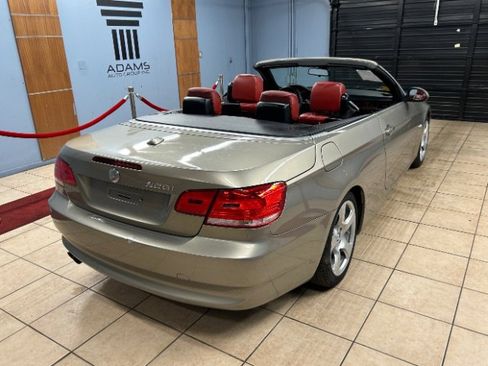 Used 2007 BMW 328i Convertible image 18