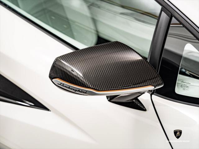 Used 2022 Lamborghini Aventador Countach AWD/4WD image 4