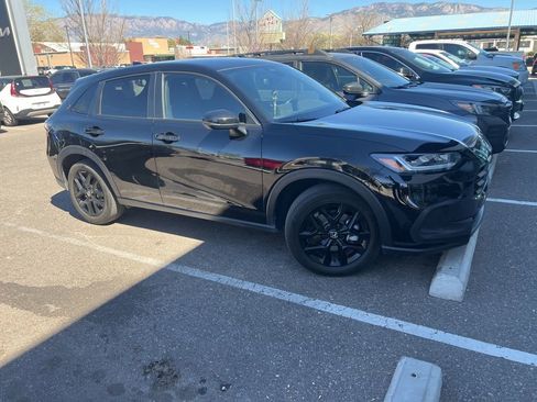 Used 2024 Honda HR-V Sport image 8