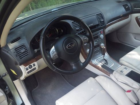 Used 2009 Subaru Outback 2.5i Limited AWD/4WD image 22