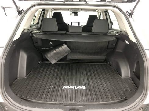 Used 2023 Toyota RAV4 LE AWD/4WD image 23