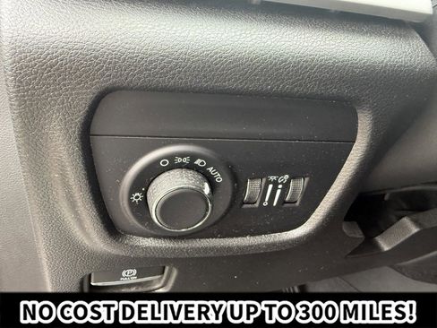 Used 2023 Jeep Grand Cherokee Laredo w/ Luxury Tech Group I AWD/4WD image 20