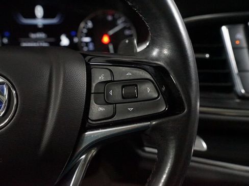 Used 2022 Buick Enclave Premium w/ Experience Buick Package FWD image 11