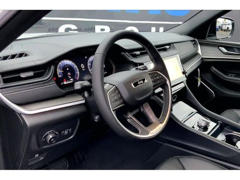New 2026 Jeep Grand Cherokee L Limited AWD/4WD image 6