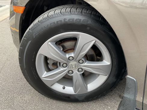 Used 2018 Honda Odyssey EX image 53