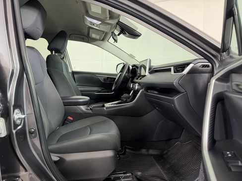Used 2024 Toyota RAV4 LE AWD/4WD image 27